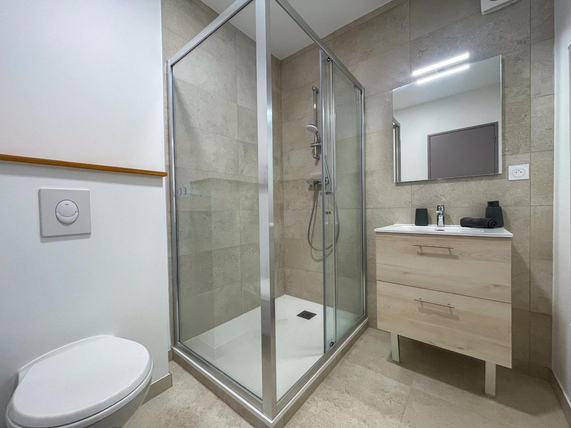 Le Westy 1 Apartment Hieres-Sur-Amby Bagian luar foto